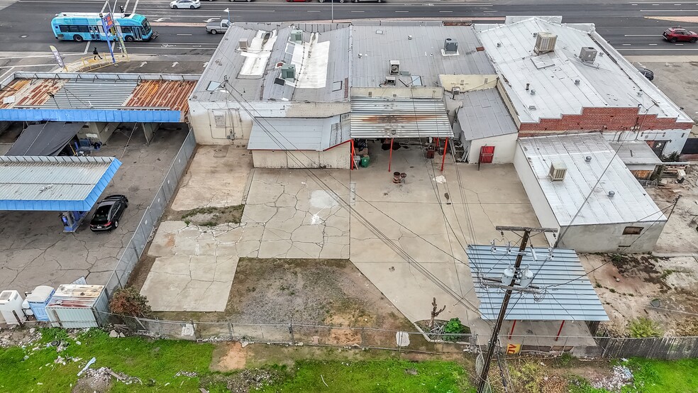 More Photos Of 3626 E Cesar Chavez Blvd, Fresno General Retail For Sale