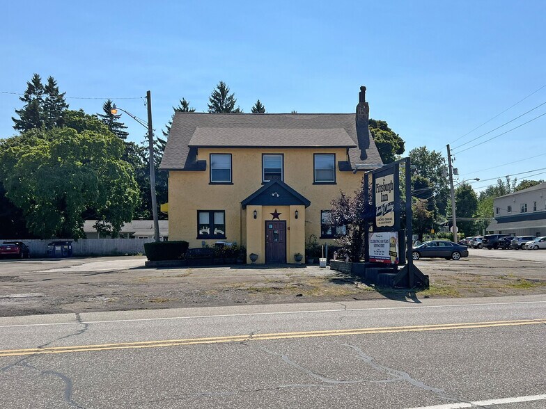 More Photos Of 3725 W Lake Rd, Erie Restaurant For Sale