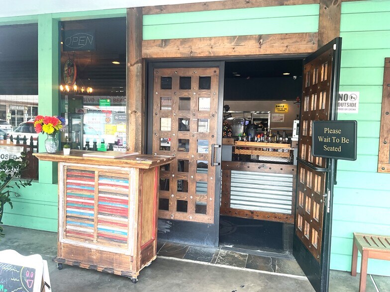 More Photos Of 3550-3578 Long Beach Blvd, Long Beach Restaurant For Lease