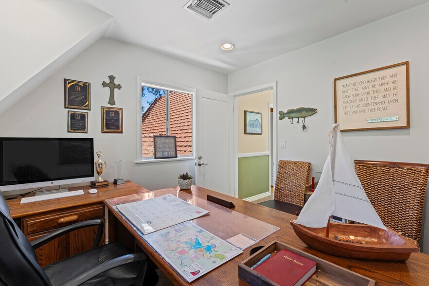 More Photos Of 27180 Highway 189, Blue Jay Office For Sale