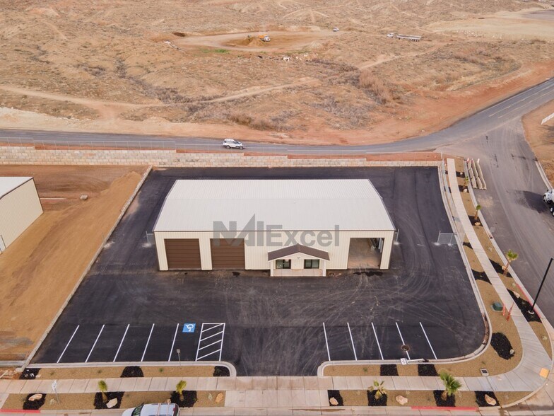 More Photos Of 758 S 5725 W, Hurricane Industrial For Lease