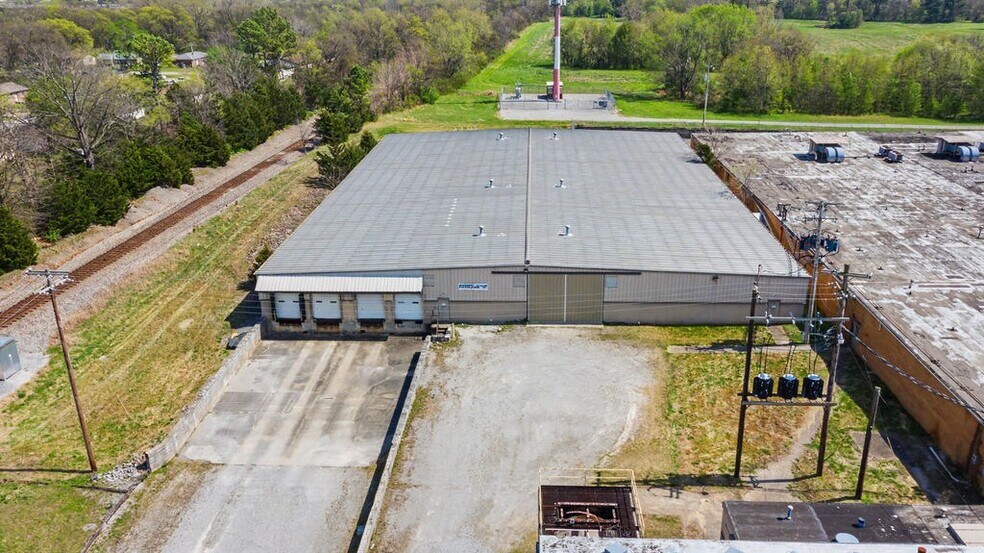 More Photos Of 1121 Skyline Dr, Hopkinsville Manufacturing For Sale