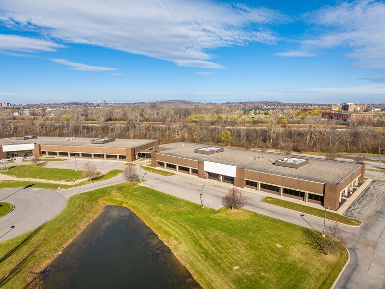 More Photos Of 500 Canal View Blvd, Rochester Unknown For Lease