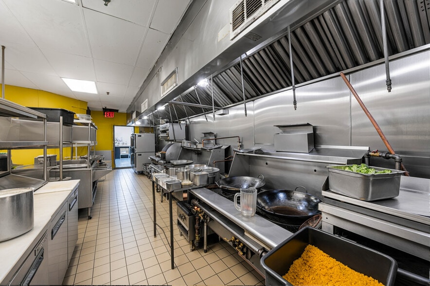 More Photos Of 13889 Francis Lewis Blvd, Rosedale Healthcare For Sale