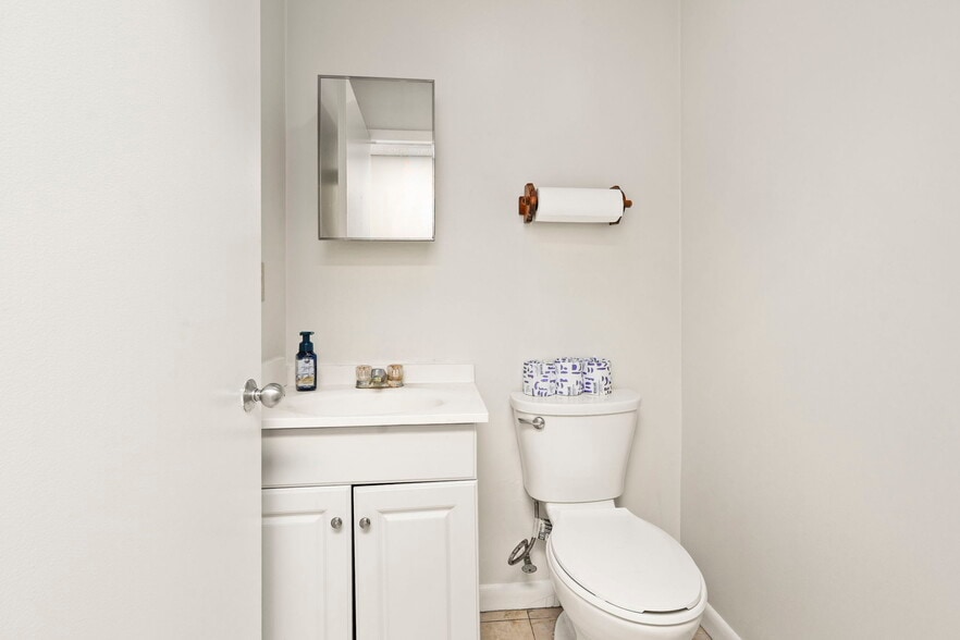 More Photos Of 16050 Orange Ave, Fort Pierce Warehouse For Sale