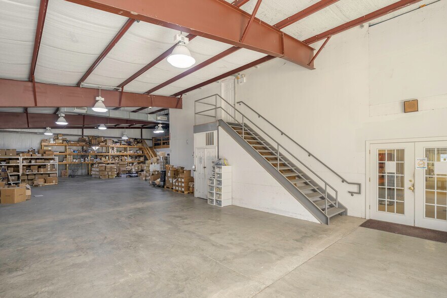 More Photos Of 335 Jeanette Barrett Industrial Blvd, Wetumpka Industrial For Sale
