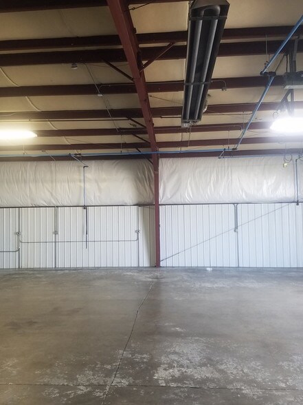 More Photos Of 1002 Mitchell Jellison Dr, Elkhart Manufacturing For Lease