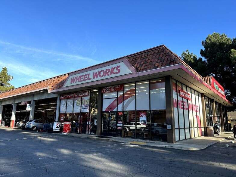 More Photos Of 35382 Newark Blvd, Newark Freestanding For Lease