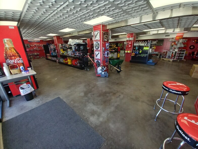 More Photos Of 401 US Highway 281, Wichita Falls Unknown For Lease