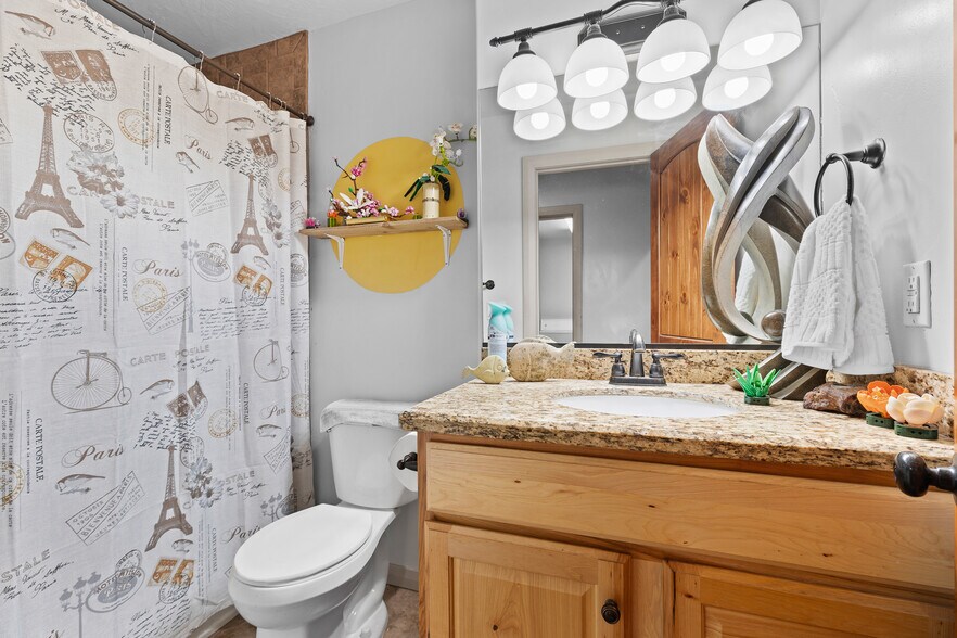 More Photos Of 694 Zion Park Blvd, Springdale Storefront Retail Residential For Sale