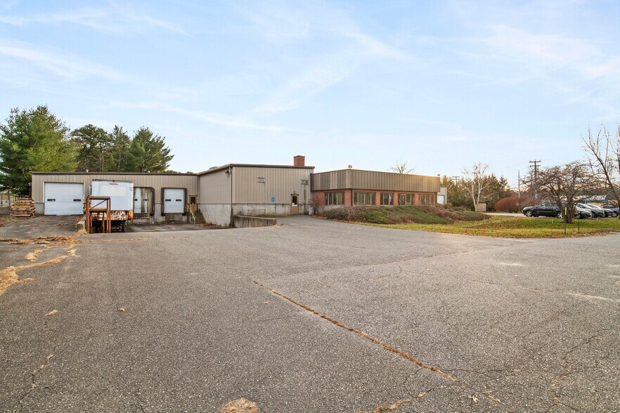 More Photos Of 135 Apremont Way, Westfield Warehouse For Sale