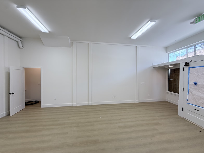 More Photos Of 3774 Mission St, San Francisco Storefront Retail Residential For Lease