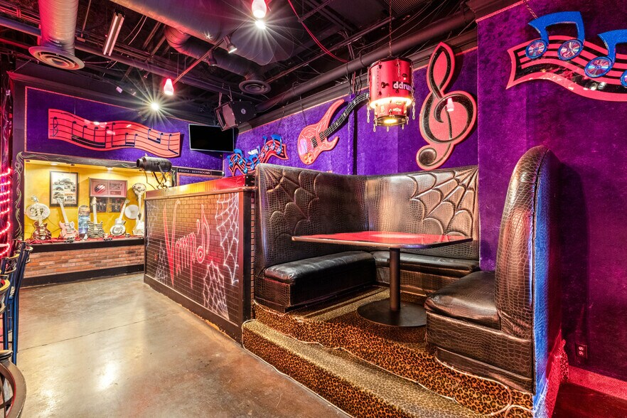 More Photos Of 6750 W Sahara Ave, Las Vegas Bar For Sale