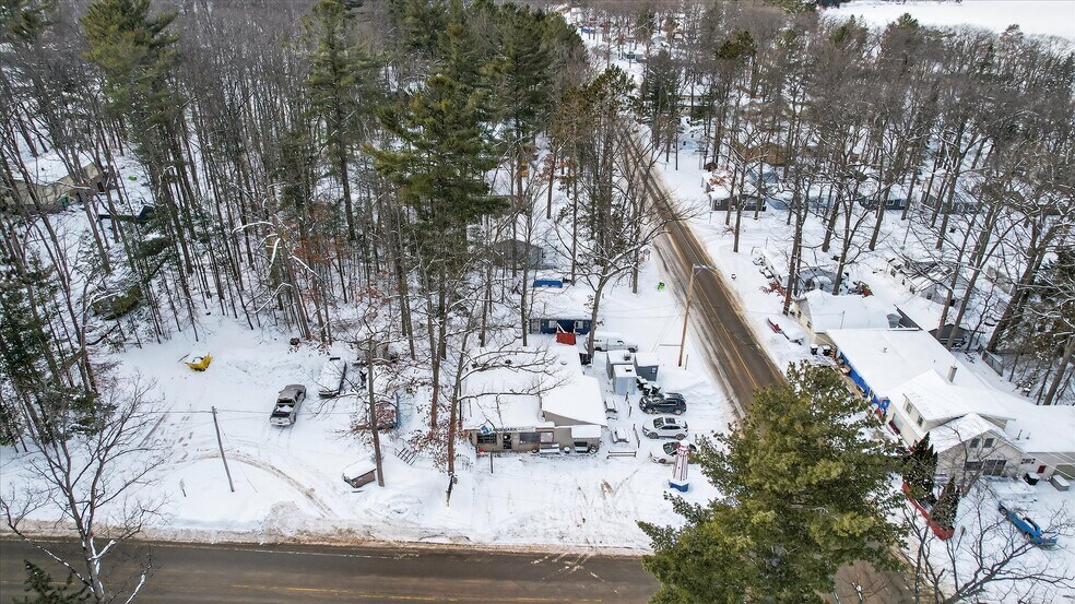 More Photos Of 5937 W Higgins Lake Dr, Roscommon Restaurant For Sale