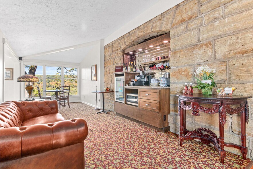 More Photos Of 305 River St, Osceola Hospitality For Sale