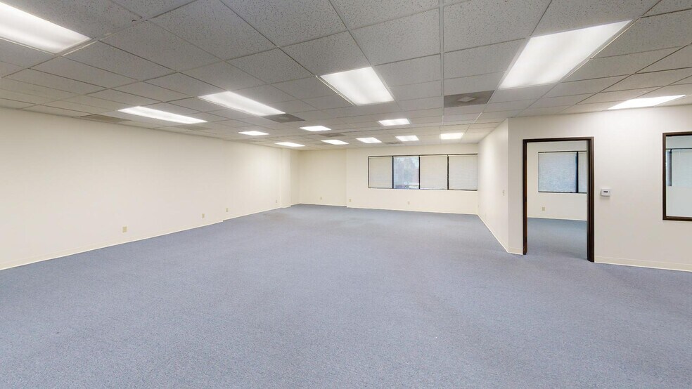 More Photos Of 370 Amapola Ave, Torrance Unknown For Lease