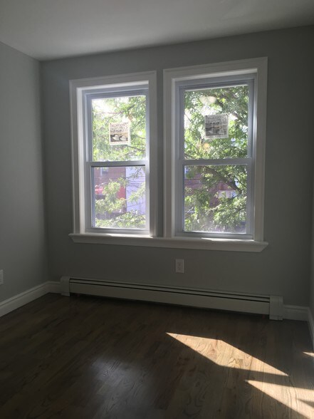 More Photos Of 9110 Avenue L, Brooklyn Storefront For Sale