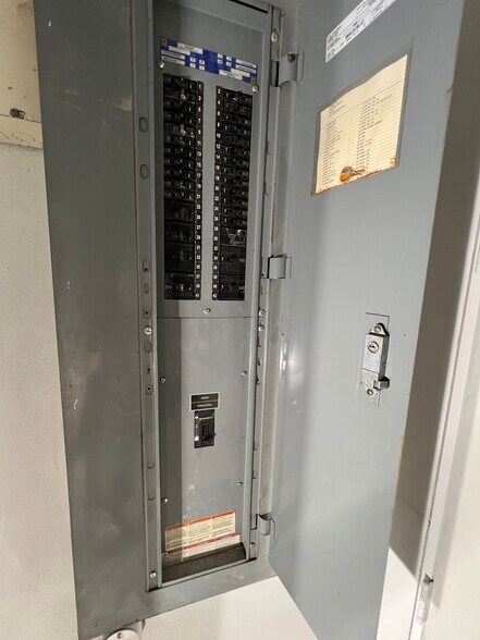 More Photos Of 1410 E Main St, Bartow Fast Food For Lease