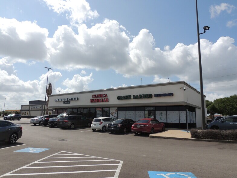 More Photos Of 1705-1825 N Fry Rd, Katy Unknown For Lease