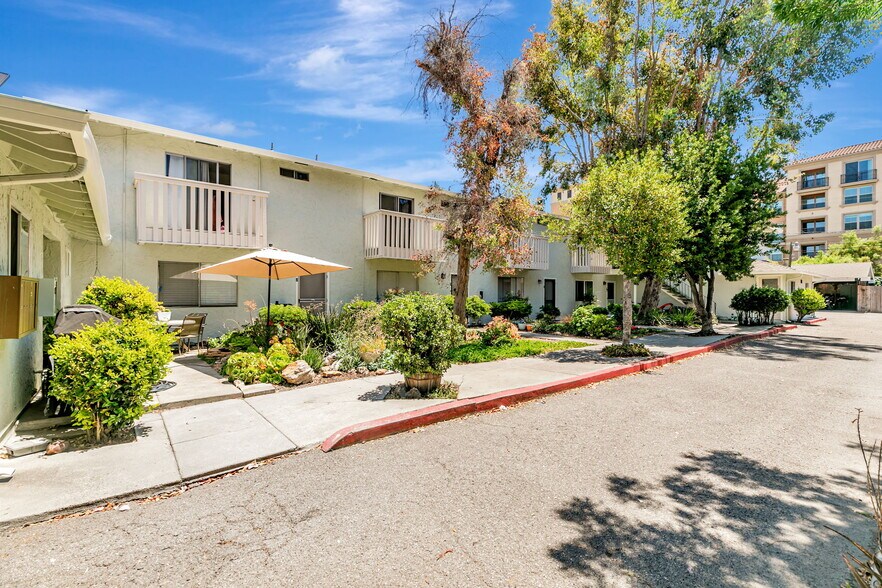 More Photos Of 3588 Agate Dr, Santa Clara Apartments For Sale