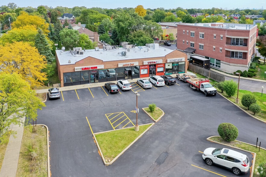 More Photos Of 771-777 Milwaukee Ave, Glenview Storefront Retail Office For Sale