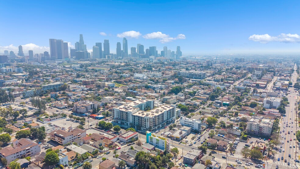 More Photos Of 330 N Westlake Ave, Los Angeles Apartments For Lease