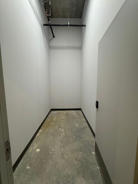 More Photos Of 1800 E 4th St, Austin Apartments For Sale