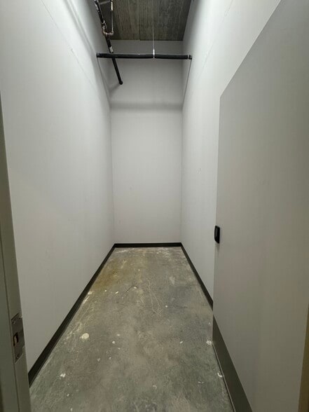 More Photos Of 1800 E 4th St, Austin Apartments For Lease