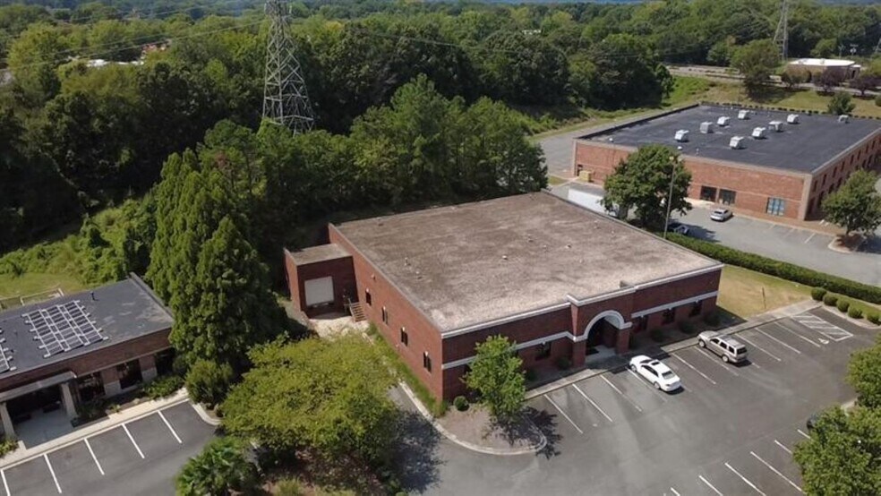 Primary Photo Of 8541 Crown Crescent Ct, Charlotte Flex For Sale