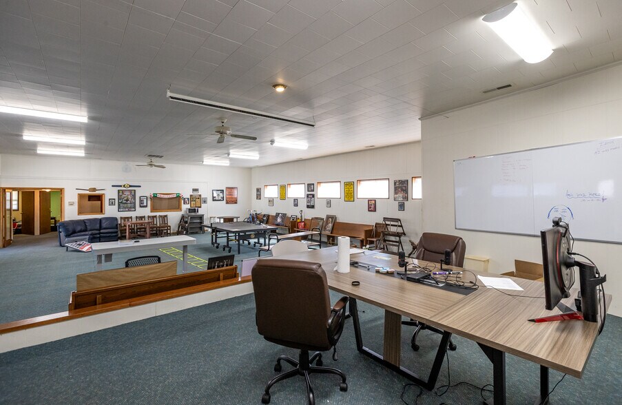 More Photos Of 420 E Pike St, Kirklin Religious Facility For Sale