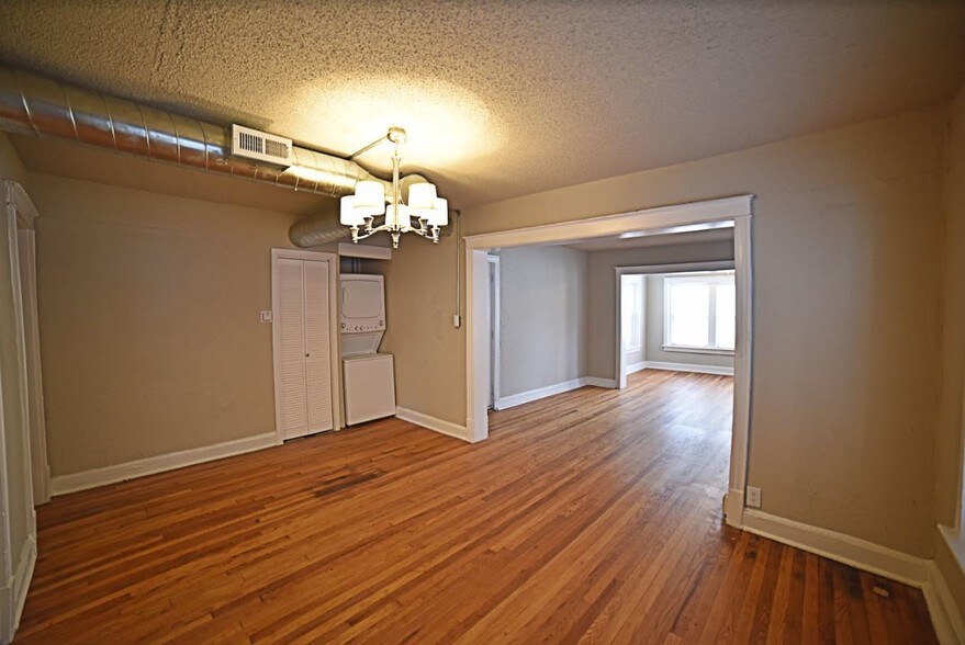 More Photos Of 4025-4027 Harrison St, Kansas City Apartments For Sale