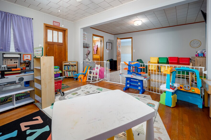 More Photos Of 605 Main st, Velma Religious Facility For Sale