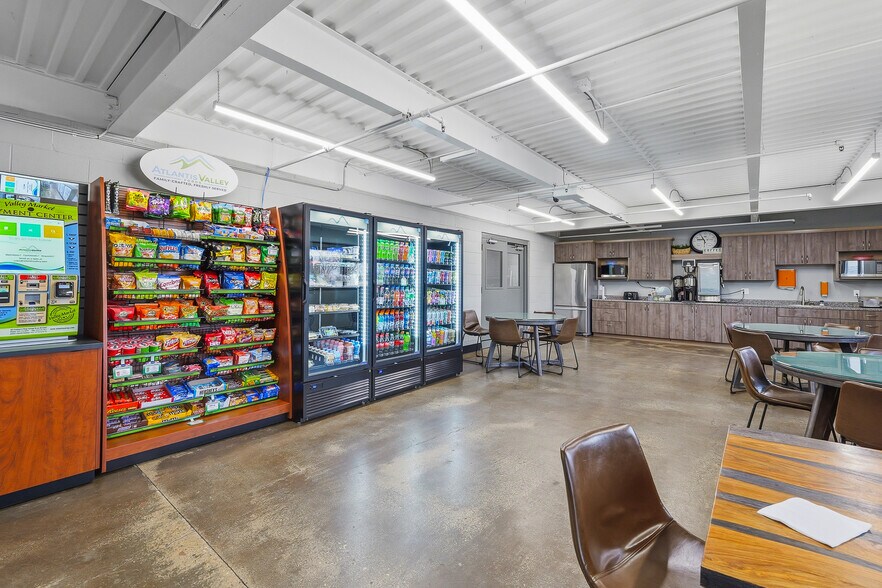 More Photos Of 424 E Oshkosh St, Ripon Manufacturing For Sale