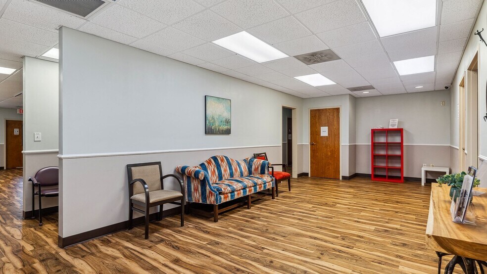 More Photos Of 2149 Valleygate Dr, Fayetteville Medical For Sale