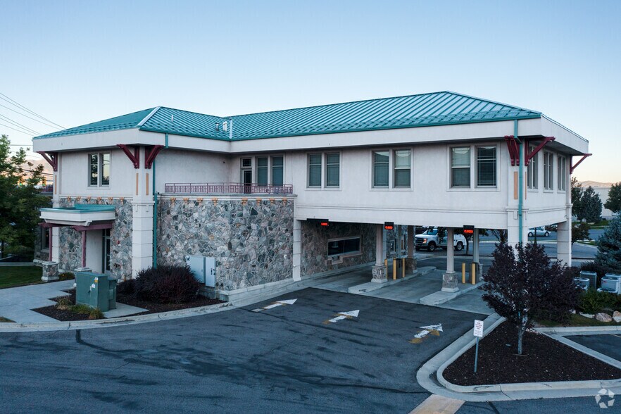 More Photos Of 136 W 12300 S, Draper Bank For Lease