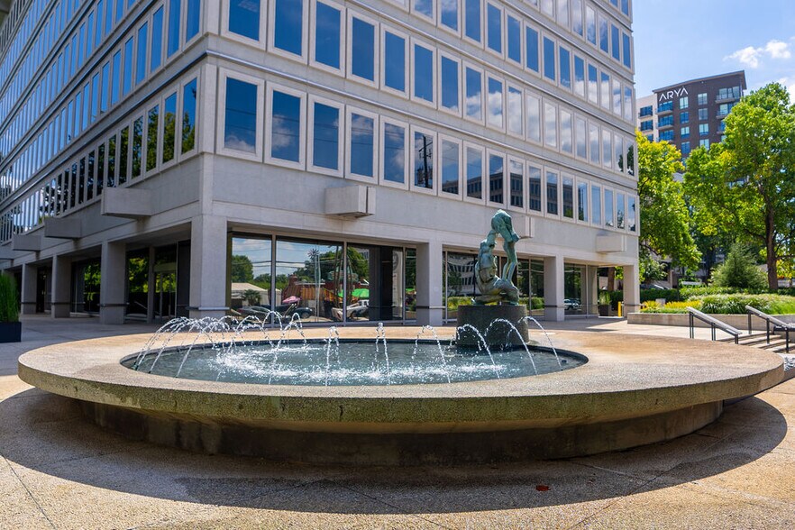 More Photos Of 1819 Peachtree Rd, Atlanta Medical For Lease