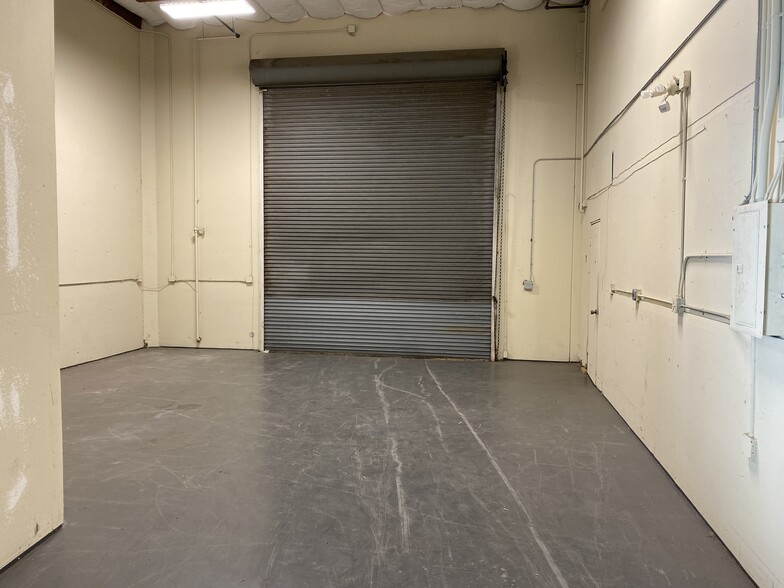 More Photos Of 88-96 Mitchell Blvd, San Rafael Manufacturing For Lease