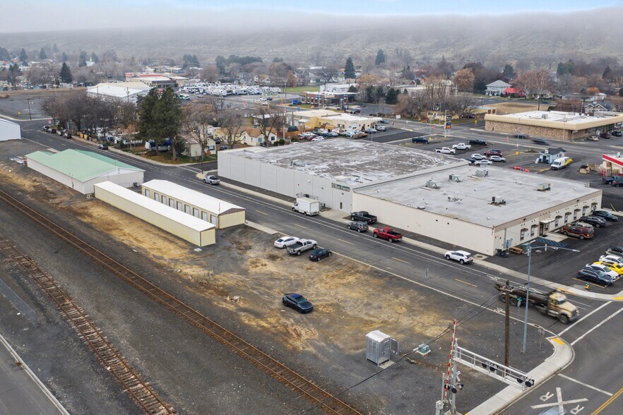 More Photos Of 328 SW Alder St, Ephrata Self Storage For Sale