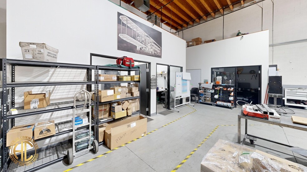 More Photos Of 295 Sunpac Ave, Henderson Warehouse For Sale