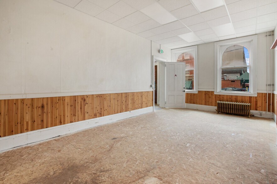 More Photos Of 124 N 3rd St, Cripple Creek Office For Sale