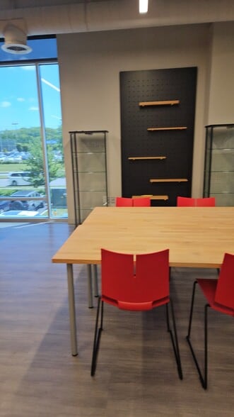 More Photos Of 4107 Mallory Ln, Franklin Medical For Sale