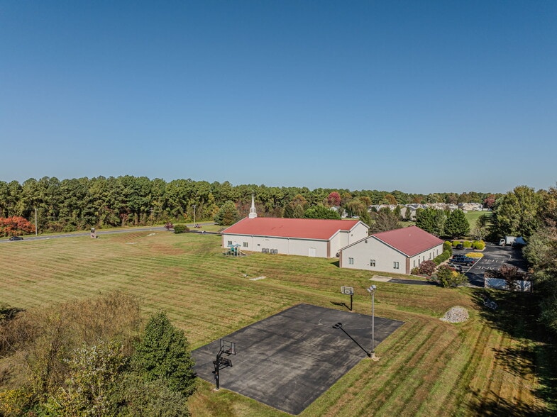 More Photos Of 2744 Red Lion Rd, Bear Religious Facility For Lease