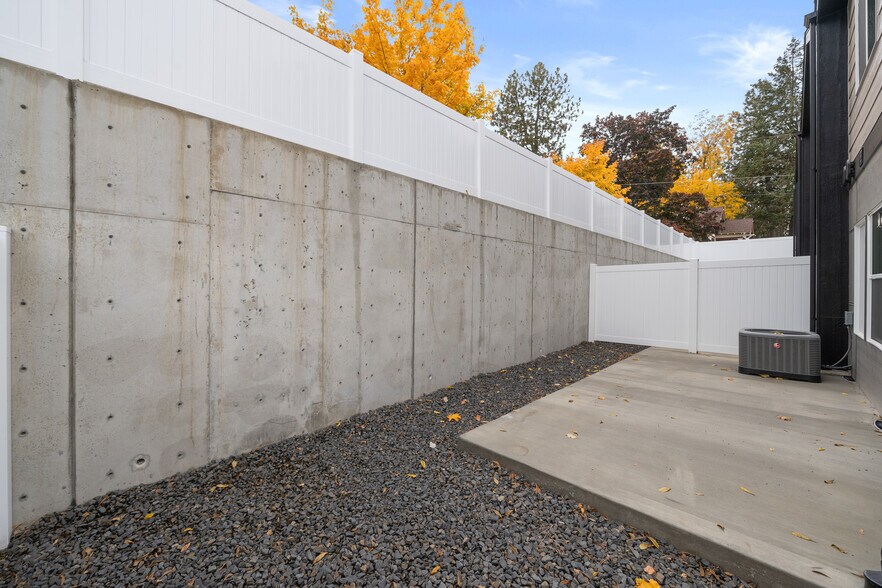 More Photos Of 701 S Felts Rd, Spokane Valley Apartments For Sale