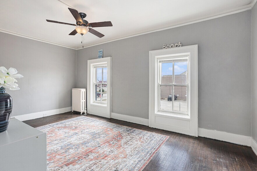 More Photos Of 701 Center Ave, Bay City Apartments For Sale