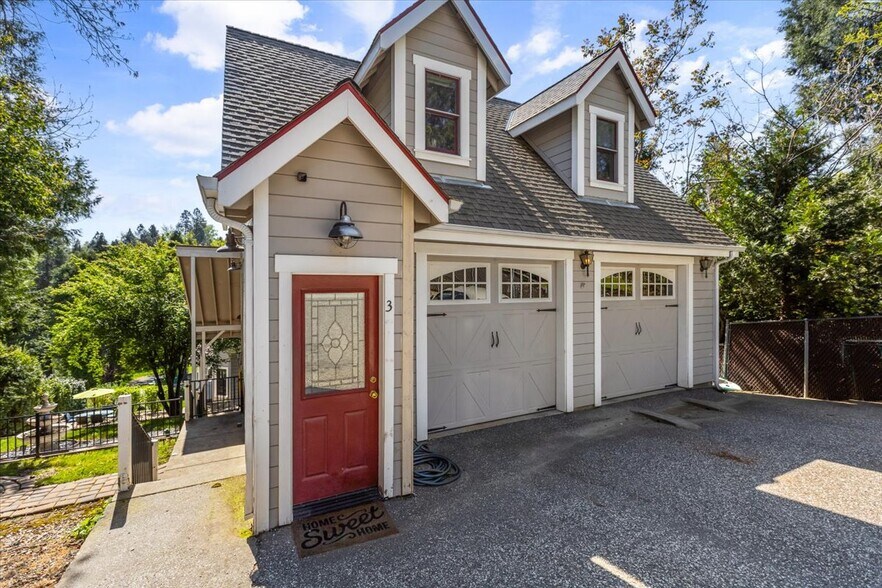 More Photos Of 358 Mill St, Grass Valley Specialty For Sale