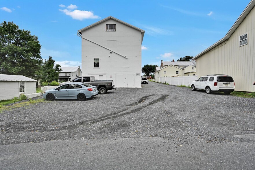 More Photos Of 236 W Market St, Jonestown Multifamily For Sale