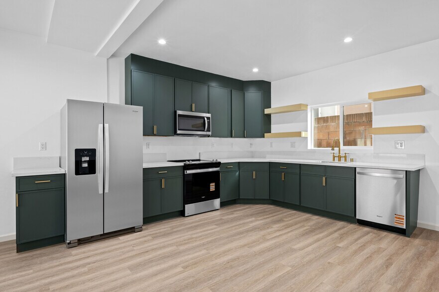 More Photos Of 2114 Clark Ln, Redondo Beach Multifamily For Sale