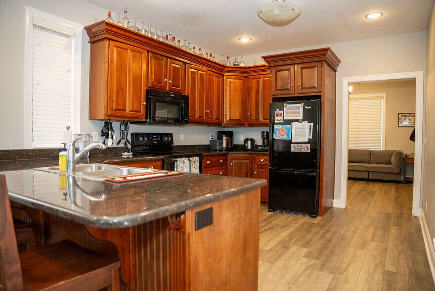 More Photos Of 18088-18140 Legacy Village Ct, South Bend Apartments For Sale