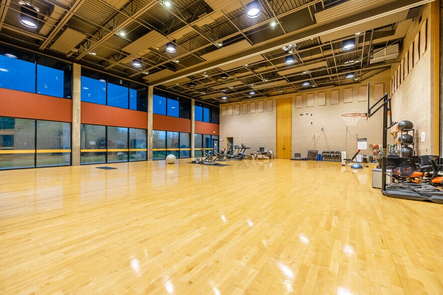 More Photos Of 1020 John St, West Henrietta Loft Creative Space For Sale