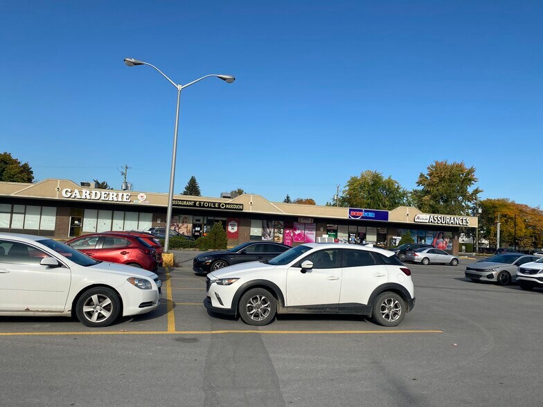 More Photos Of 2685 Ch Sainte-Marie, Mascouche General Retail For Lease